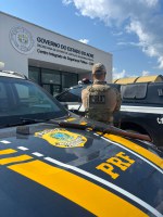 PRF realiza apreensões e cumprimento de mandado de prisão em ações no Acre