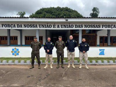 PRF e Exército Brasileiro fortalecem cooperação técnica e logística no Acre