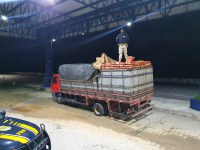 Polícia Rodoviária Federal detém homem por transporte irregular de carvão em Murici/AL