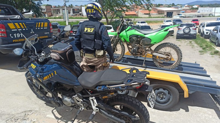 Homem é preso pela PRF por adulteração de veículo e receptação em Belém 1.jpg