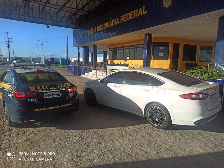 PRF prende homem por receptação de veículo em Rio Largo.jpg