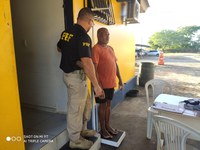 PRF realiza comando de saúde, em Palmeira dos Índios/AL