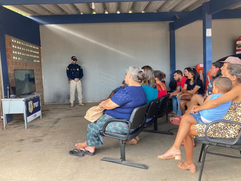 cinema rodoviario maio laranja 2.jpg