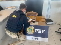 PRF apreende cerca de 1338 unidades de componentes para celular e 104 aparelhos celulares com marca Apple