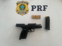 PRF prende homem por porte ilegal de arma de fogo, no município de Rio Largo/AL