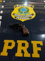 PRF prende homem por porte ilegal de arma de fogo, em Carié/AL