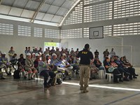 PRF realiza palestra em alusão ao Maio Amarelo na empresa Control Construções SA, em Maceió/AL