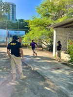 Policiais Rodoviários Federais de Alagoas realizam o TAF de 2025