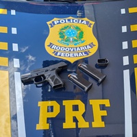 PRF prende homem por porte ilegal de arma de fogo de uso permitido em Messias/AL