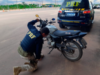Moto com placa falsa recuperada em Macapá