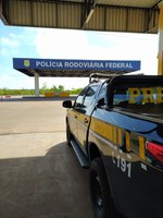 PRF recupera veículo roubado