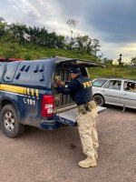 Homem com mandado de prisão pelo crime de roubo é preso pela PRF-AM