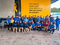 PRF-AM promove palestra educativa em empresa de transportes
