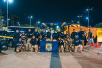 PRF-AM realiza exposição a céu aberto em Manaus