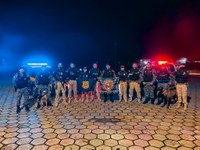 PRF e PM apreendem drogas em fiscalização de ônibus