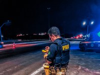PRF prende motorista bêbado após acidente na BR-230