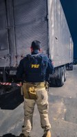 PRF flagra veículo com placa adulterada na BR-319