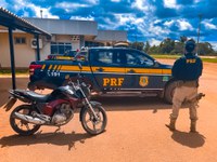 Equipe da PRF recupera motocicleta roubada na BR-230
