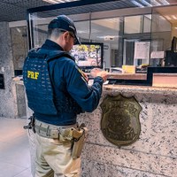 Homem é flagrado com ouro ilegal na BR-174