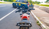 Motocicleta adulterada é apreendida no início da BR-319, em Manaus (AM)
