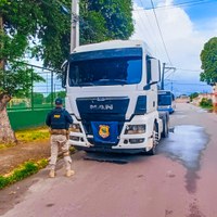 PRF apreende veículo clonado em Manaus (AM)