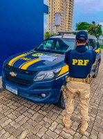 PRF prende homem com mandado de prisão em aberto em Manaus (AM)