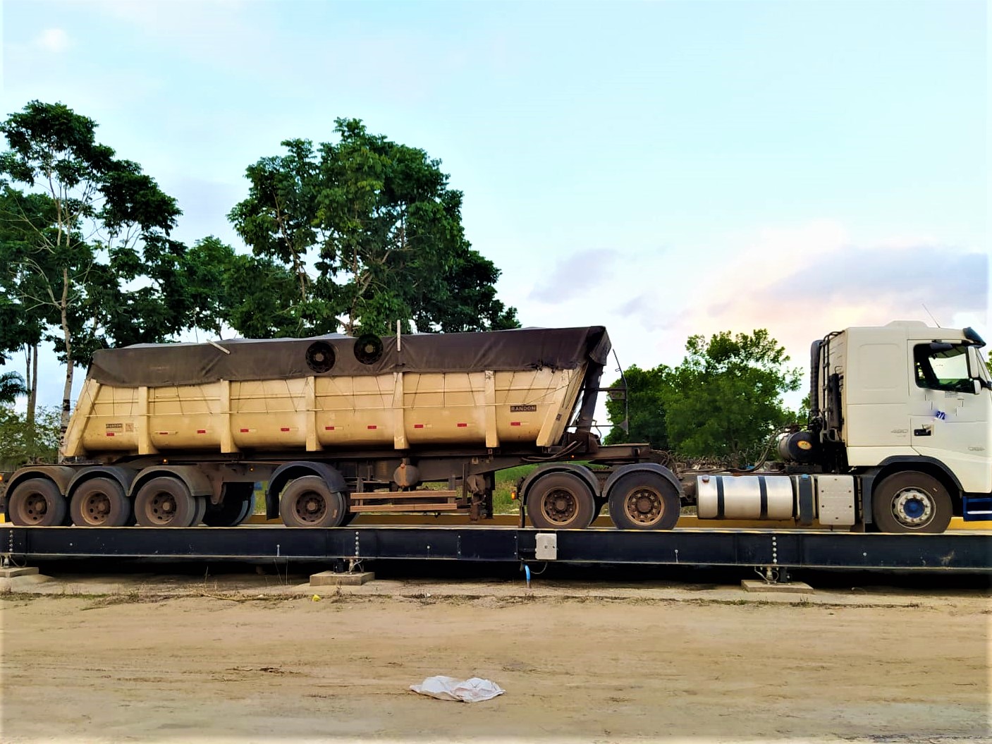 Carreta da Alegria se despede da capital e chega na fronteira para  'bagunçar' Brasiléia - Ecos da Noticia