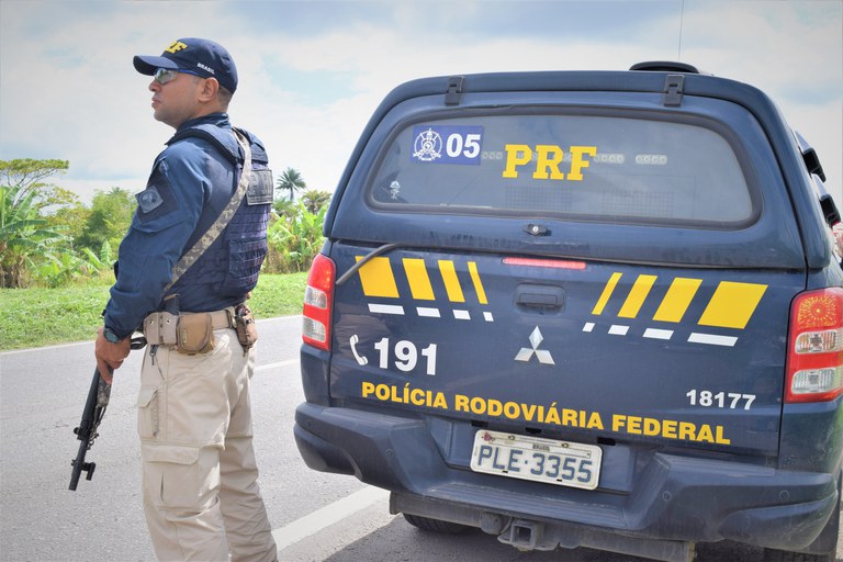 Flagrante na BR 110: PRF apreende em Cícero Dantas duas motocicletas adulteradas