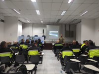 Em mais uma ação integrada com órgãos parceiros, PRF promove ambientação com atividades teóricas e práticas sobre técnicas de identificação veicular