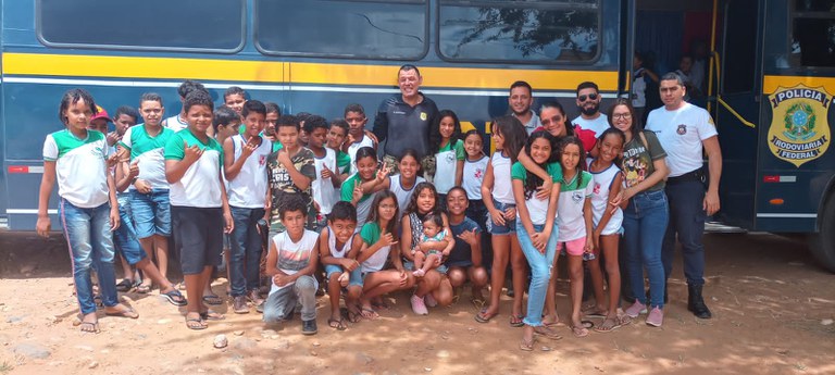 Os alunos estavam animados e mostraram exímios conhecedores sobre condutas prudentes no trânsito.