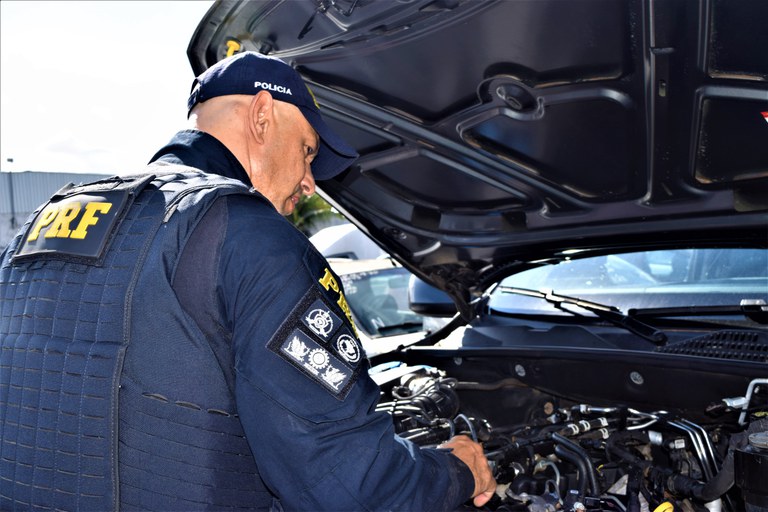 Atenção redobrada deve ter também o cidadão ao realizar a compra de um veículo usado. Algumas vezes, o comprador sequer tem conhecimento da procedência ilícita do veículo e o adquire de boa fé, principalmente em anúncios fraudulentos em redes sociais ou os adquire em feiras que são realizadas nos pequenos municípios do estado e até em revendedoras de automóveis.