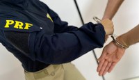 PRF prende foragido da justiça em Cruz das Almas (BA)