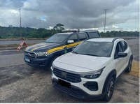 Homem recebe carro furtado como pagamento de dívida e acaba na delegacia