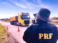 PRF realiza operação de segurança viária em pontos críticos das rodovias federais da Bahia