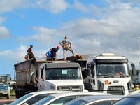 PRF retém carretas com mais de 50 toneladas de excesso de peso na BR 324