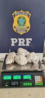 PRF apreende maconha e crack em ônibus na BR 116 em Vitória da Conquista (BA)