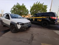 PRF recupera carro furtado que circulava com placa clonada em Ibotirama (BA)