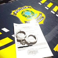 Foragido da justiça de São Paulo é preso pela PRF na BR 324
