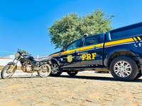 Operação Festa do Divino: Motocicleta roubada é recuperada pela PRF em Poções (BA)