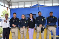 PRF na Bahia realiza exposição educativa na ALBA durante atividades do Maio Amarelo