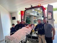 PRF presta assistência à mulher em trabalho de parto na BR 324