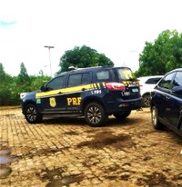 Carro furtado de locadora é recuperado na cidade de Paulo Afonso (BA)