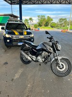 Em Barreiras (BA), PRF recupera motocicleta furtada que era transportada no bagageiro de um ônibus