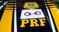PRF prende motociclista com mandado de prisão em aberto no município de Paulo Afonso (BA)