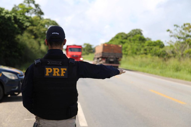 Vale ressaltar, que as atividades de fiscalização e checagem aos sistemas permitem a identificação de pessoas procuradas pela justiça.