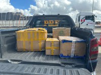 PRF apreende grande quantidade de mercadorias irregulares em Feira de Santana (BA)