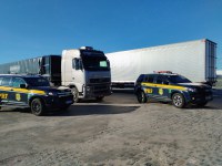 PRF detém grupo suspeito de furto de trilhos de ferrovia em Juazeiro (BA)