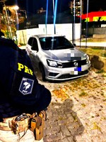 Carro com registro de apropriação indébita é recuperado pela PRF em Salvador