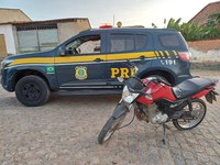 Em Antas (BA), PRF recupera motocicleta adulterada