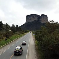 Adulterada e sem origem identificada: PRF apreende motocicleta na BR-242 em Seabra (BA)